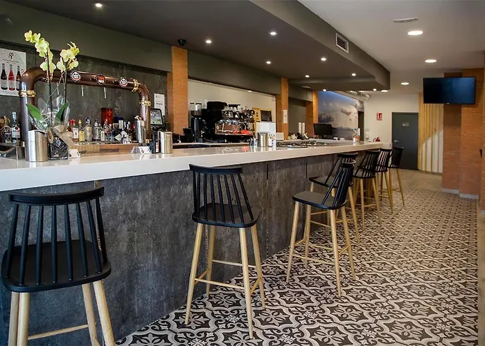 Hostal Restaurante Cuatro Caminos